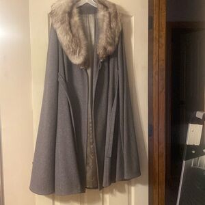 Vintage GEMINI full length wool coat cape with foxer collar.